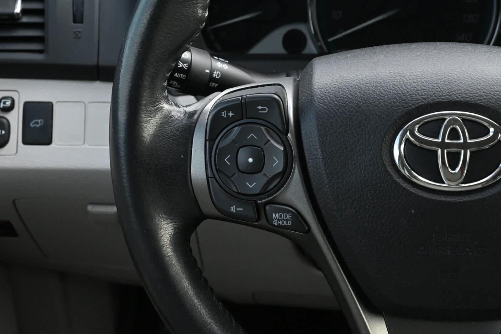Used 2015 Toyota Venza XLE w/ XLE Premium Package FWD image 9