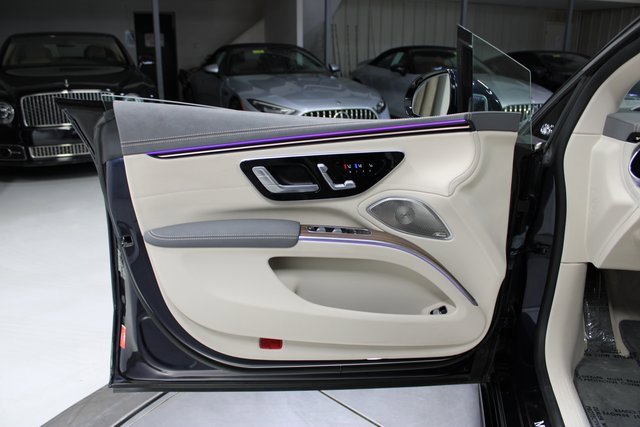 Used 2023 Mercedes-Benz EQS 580 4MATIC Sedan image 34