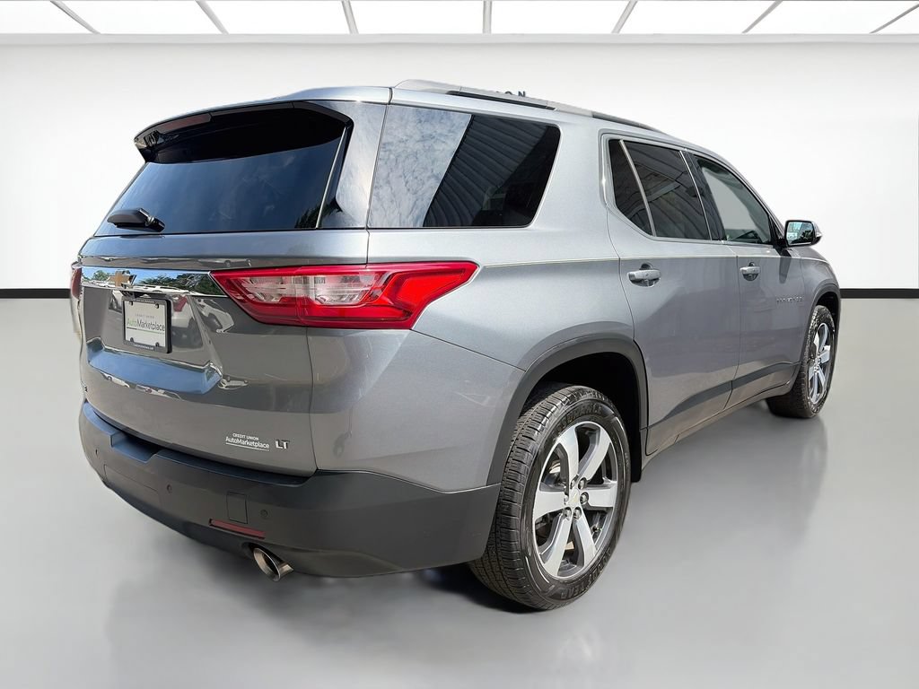 Used 2019 Chevrolet Traverse LT w/ LT Premium Package FWD image 7