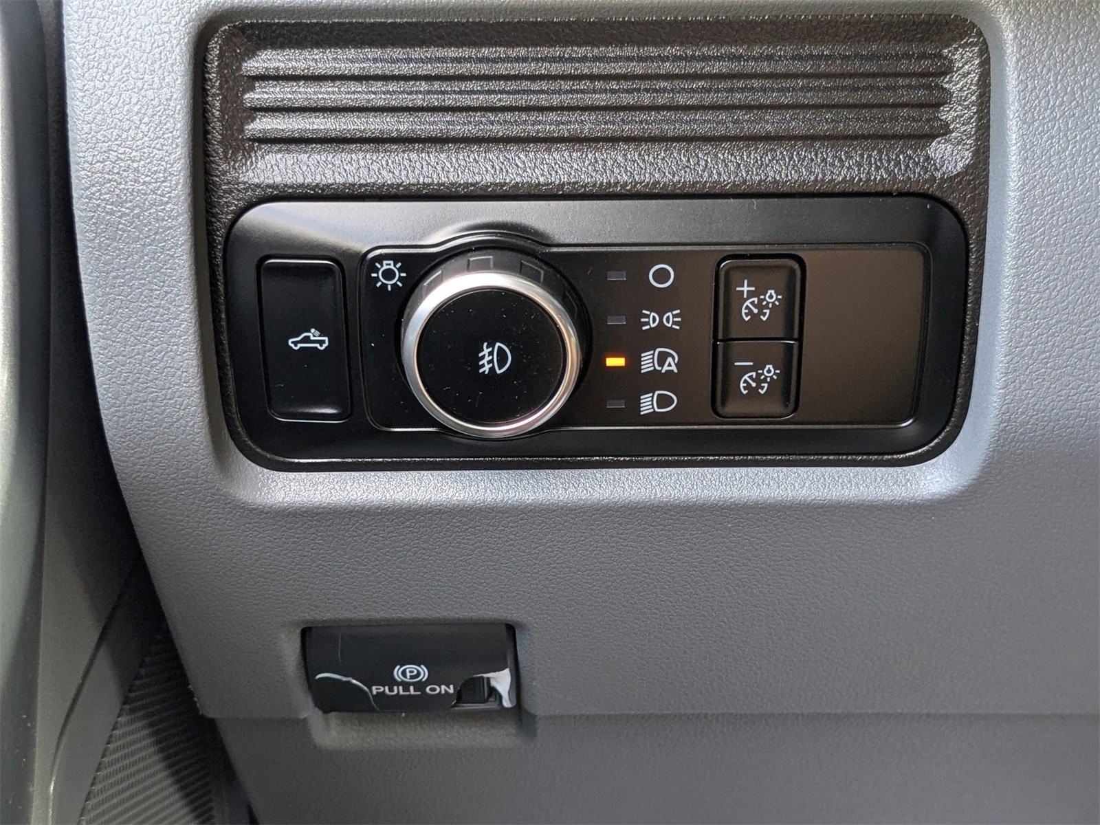 Used 2024 Ford F350 XLT image 23