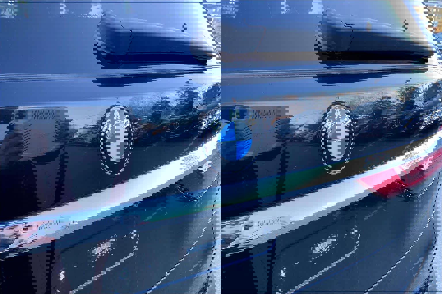 Used 2019 BMW X7 xDrive40i w/ Cold Weather Package image 30