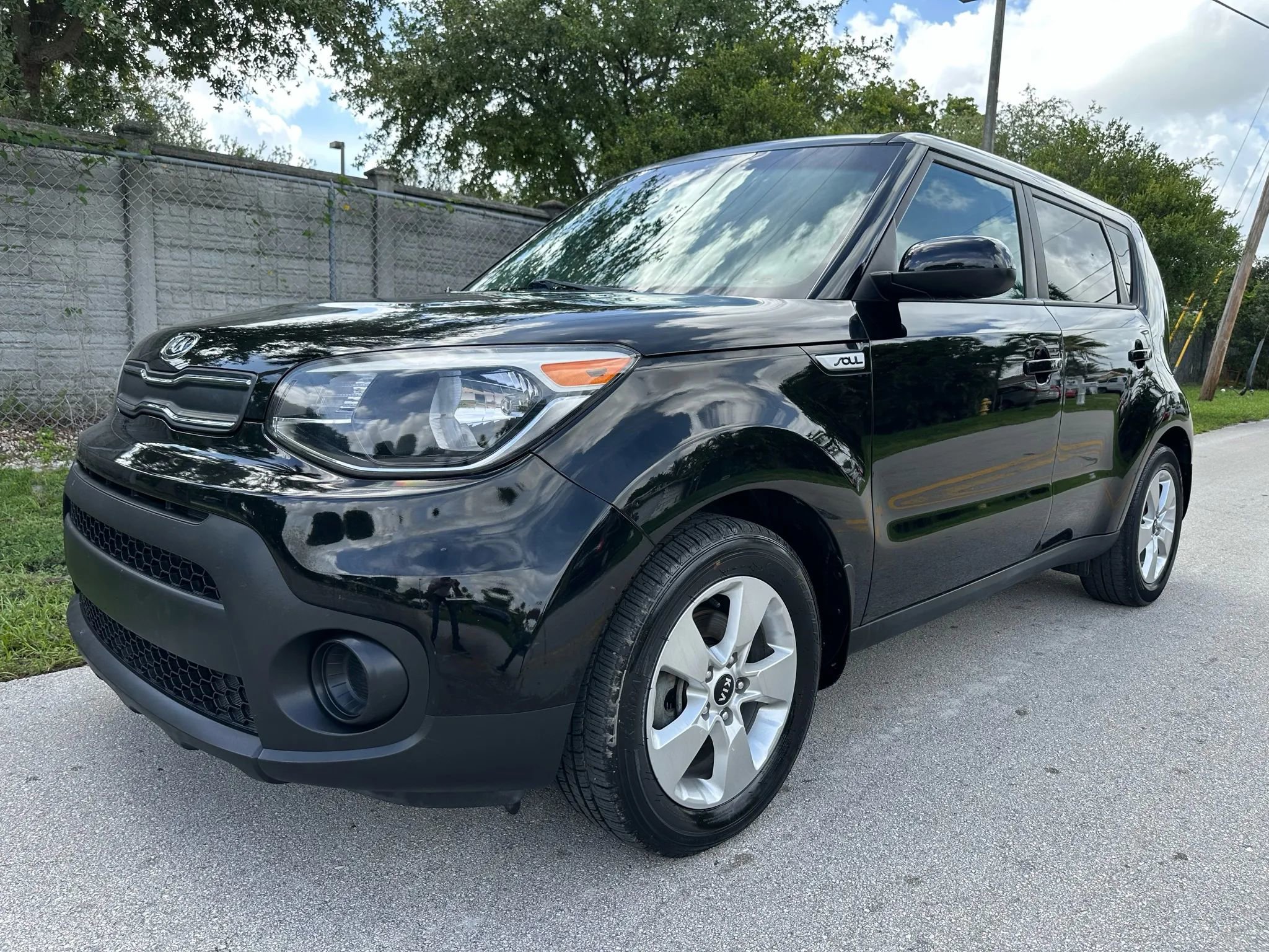Used 2018 Kia Soul image 2