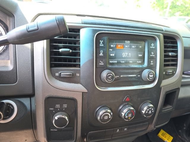 Used 2015 RAM 1500 Express AWD/4WD image 10