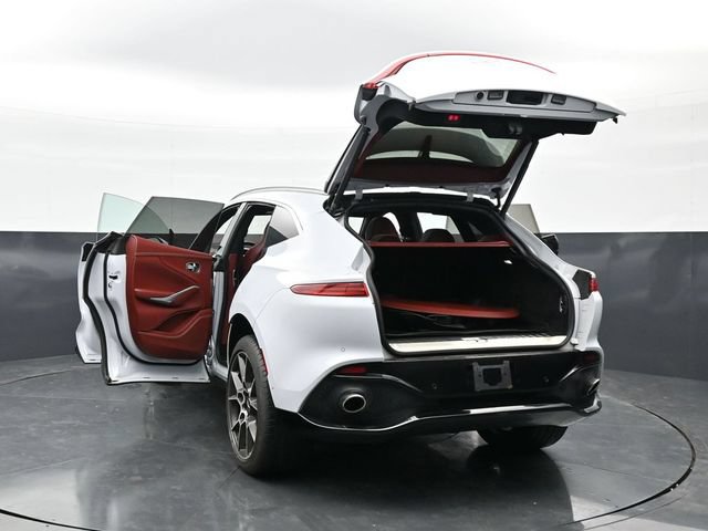 Used 2021 Aston Martin DBX AWD/4WD image 45