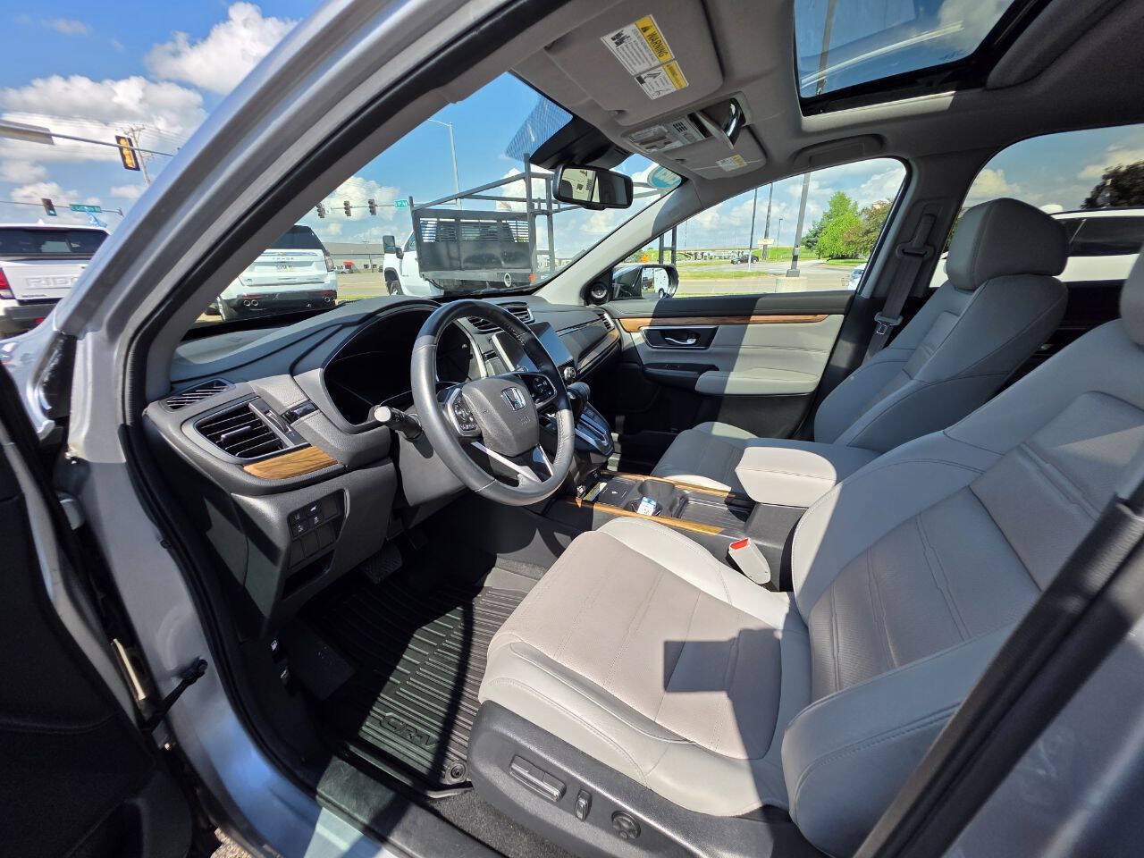 Used 2020 Honda CR-V Touring image 12