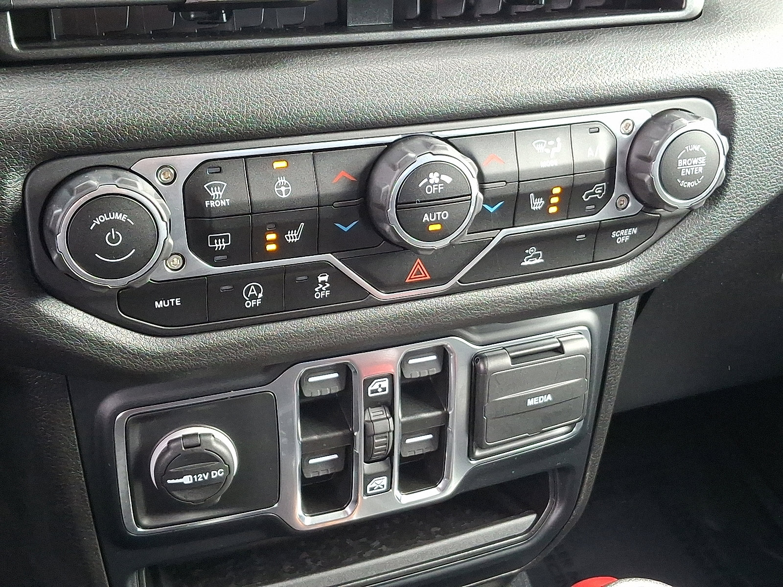 Certified 2024 Jeep Gladiator Sport image 15