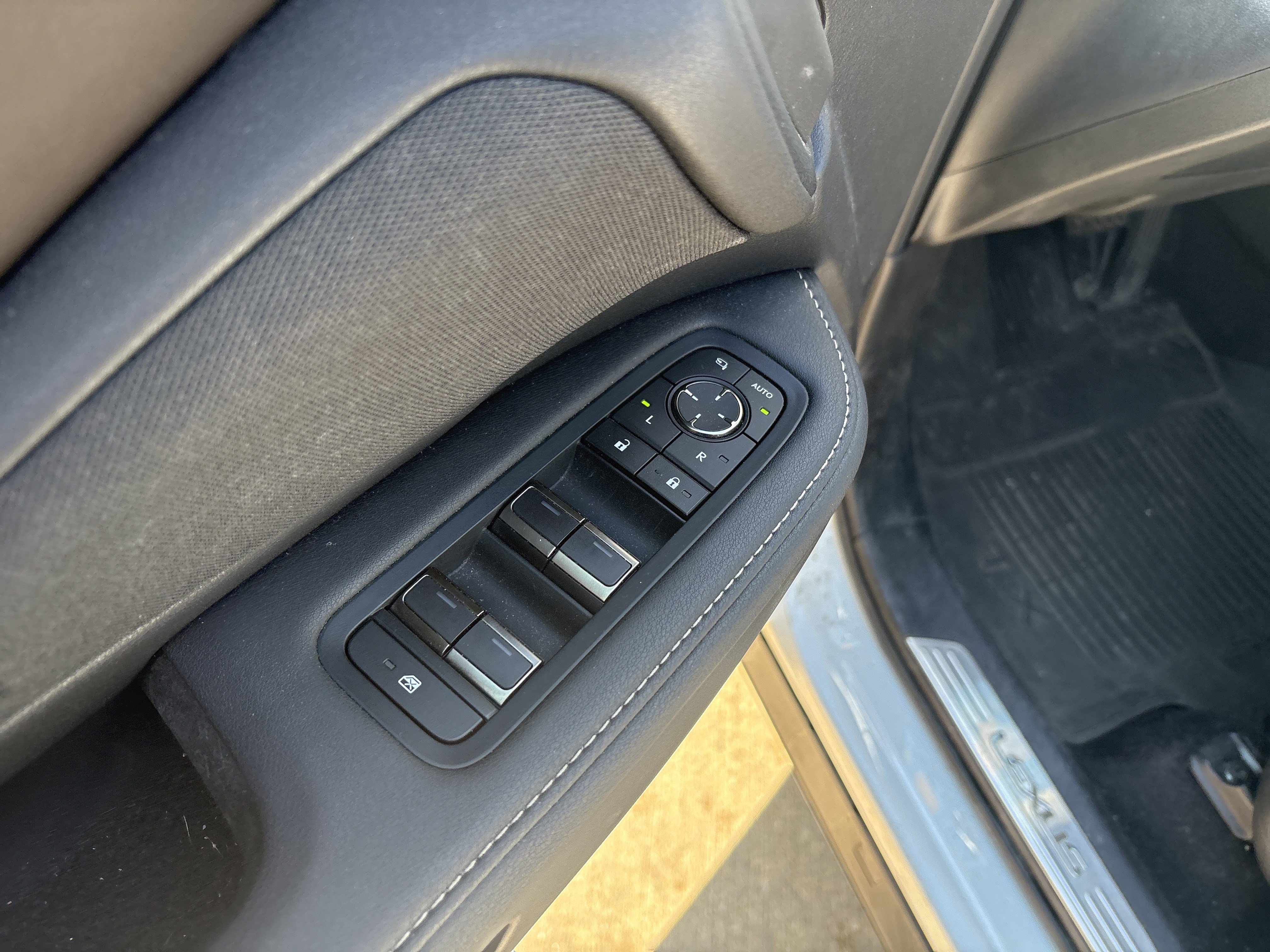 Used 2024 Lexus TX 350 AWD w/ Technology Package image 2