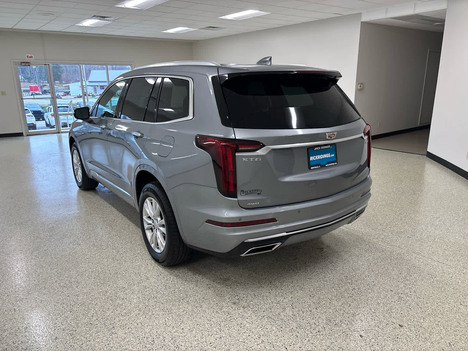 Used 2024 Cadillac XT6 Luxury image 14