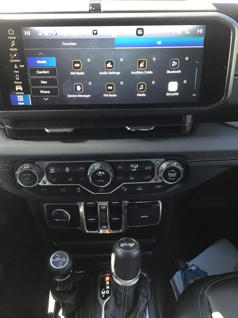 Used 2024 Jeep Wrangler High Altitude image 9