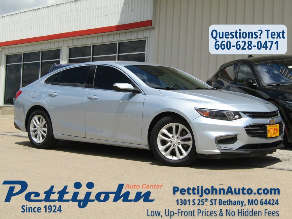 Used 2018 Chevrolet Malibu LT FWD image 1