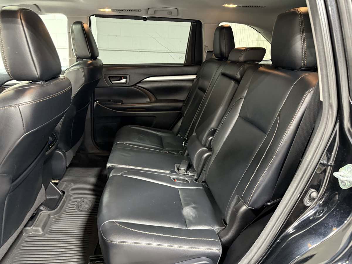 Used 2018 Toyota Highlander XLE w/ Protection Package #3 image 18
