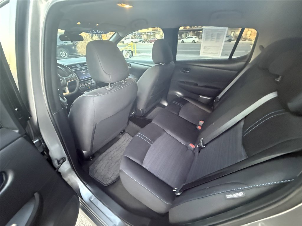 Used 2022 Nissan Leaf S image 19