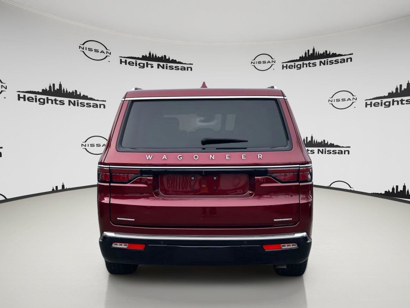 Used 2022 Jeep Wagoneer Series II AWD/4WD image 3