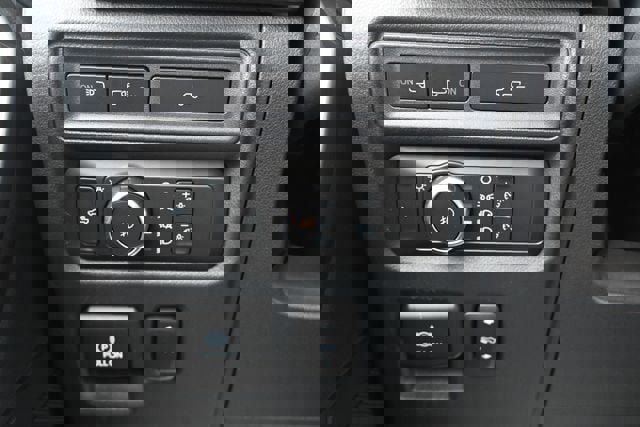 Used 2022 Ford F150 XLT w/ Equipment Group 302A High image 39