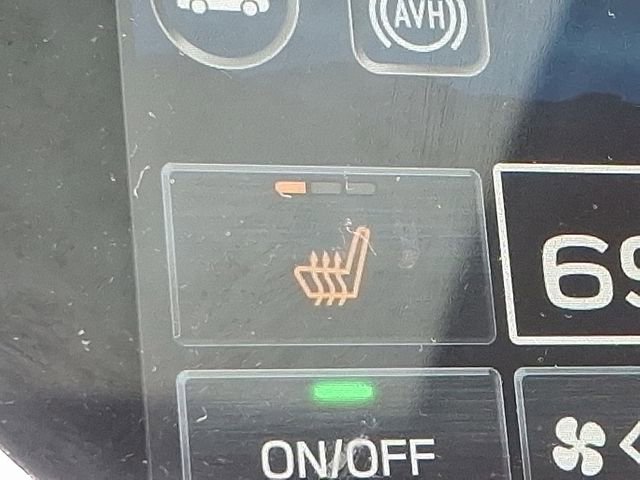 Used 2023 Subaru Ascent Limited w/ Technology Package image 25