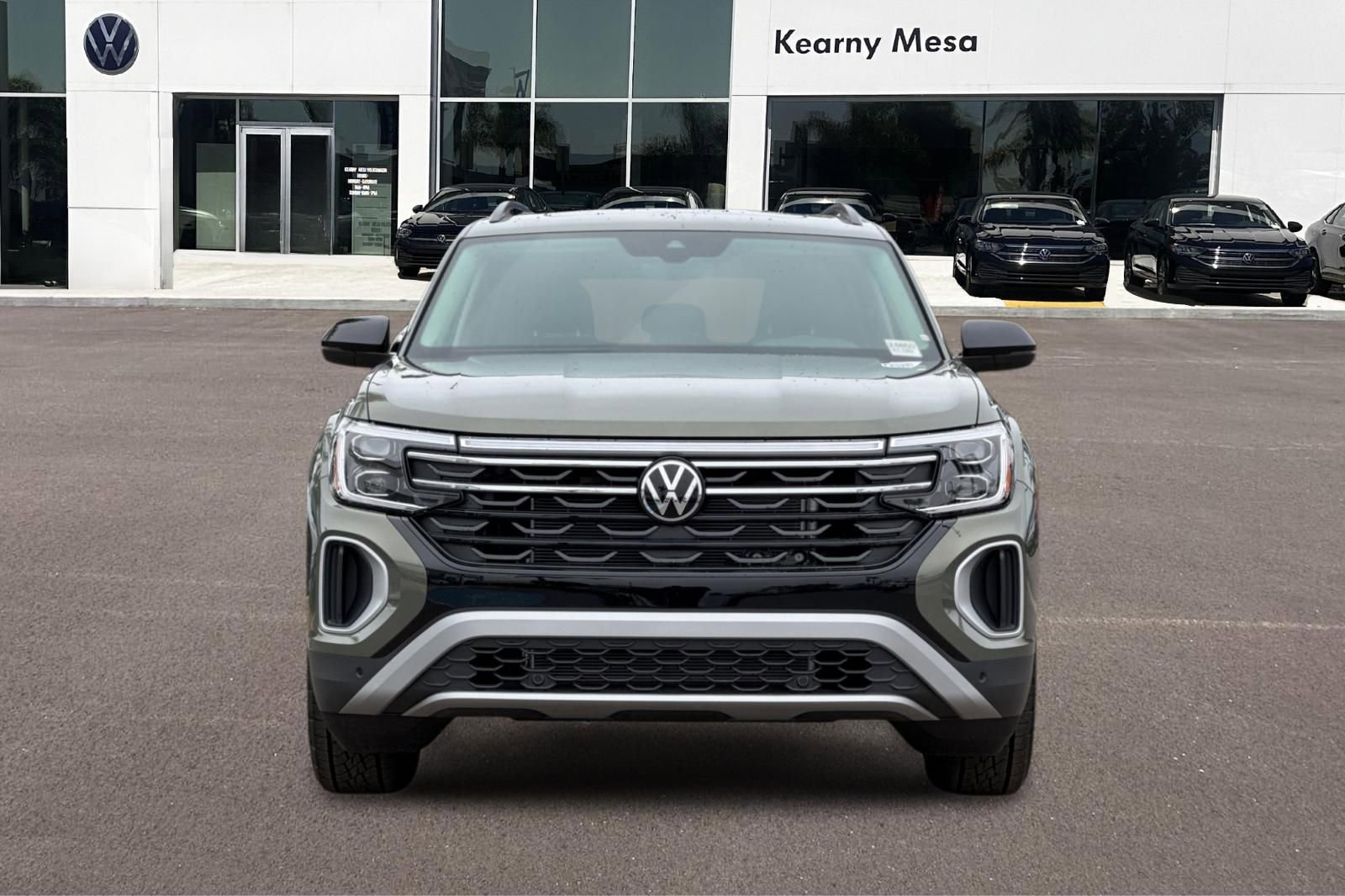 New 2025 Volkswagen Atlas Peak Edition SE AWD/4WD image 9