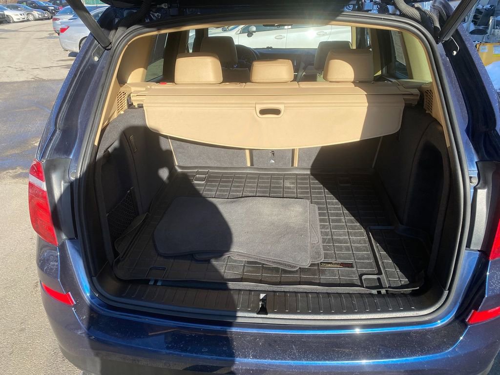 Used 2017 BMW X3 xDrive28i AWD/4WD image 25