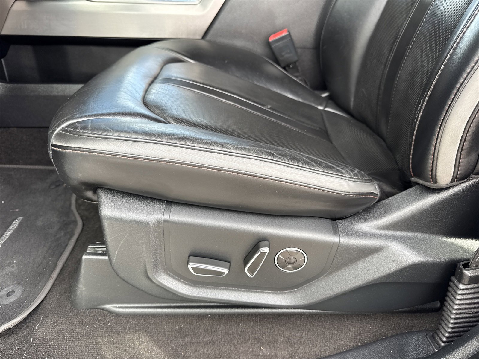 Used 2019 Ford F150 Platinum image 19