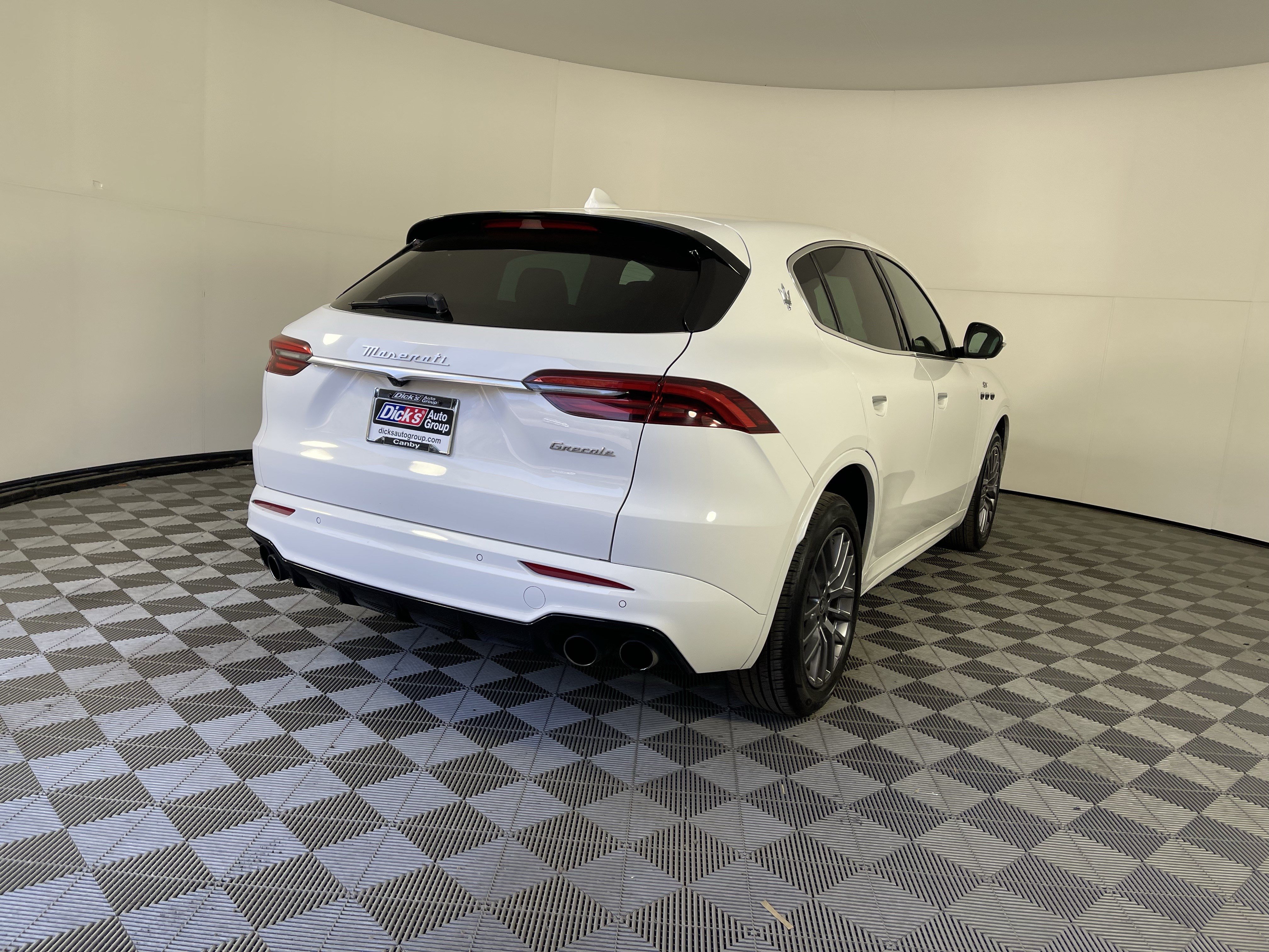 Used 2024 Maserati Grecale GT AWD/4WD image 5