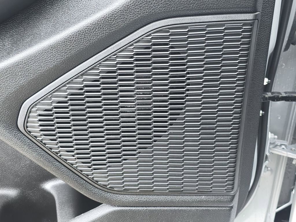 Used 2025 Jeep Grand Cherokee Limited w/ Black Appearance Package image 25