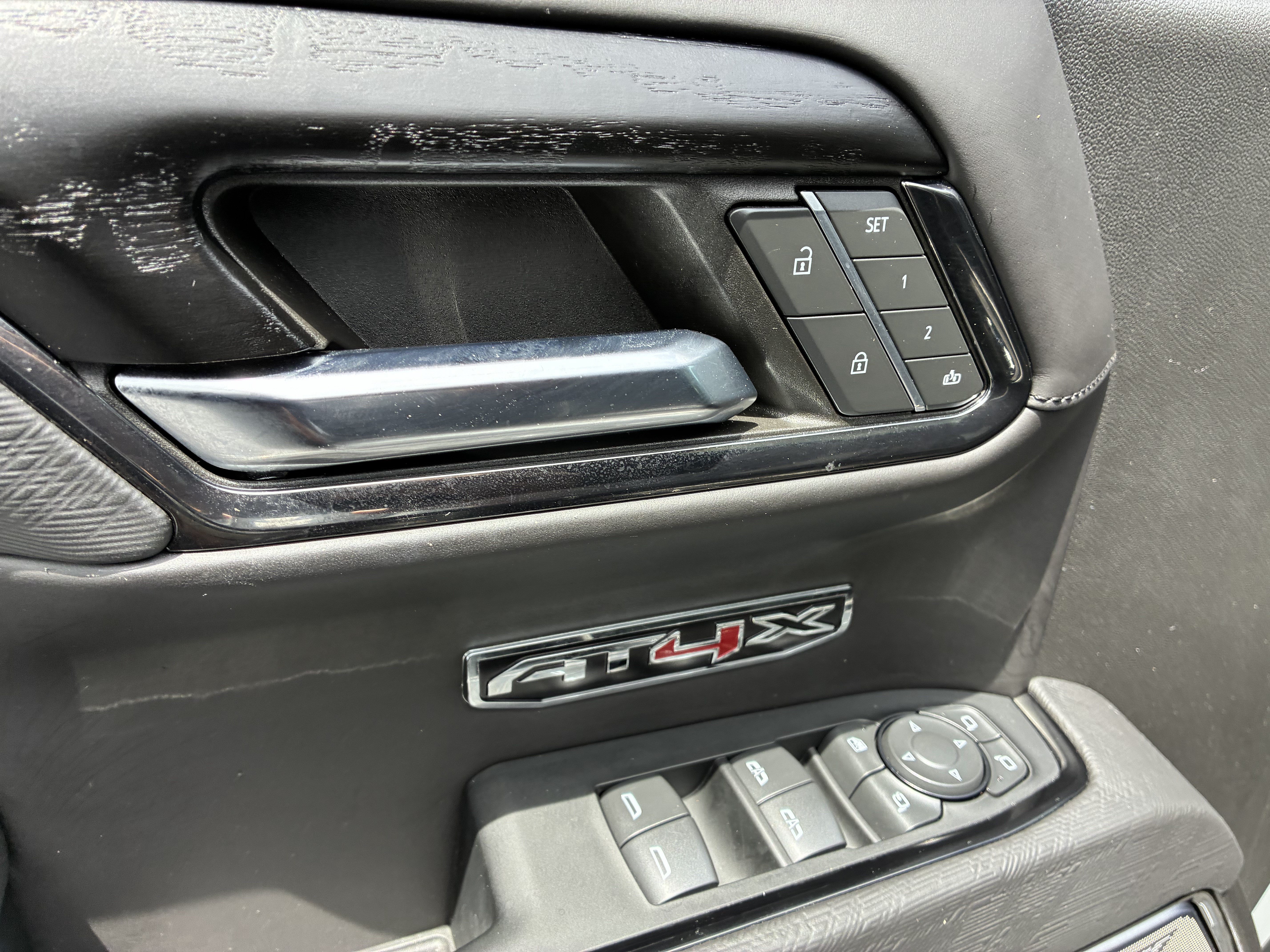 Used 2024 GMC Sierra 1500 AT4X w/ AT4X AEV Edition AWD/4WD image 26