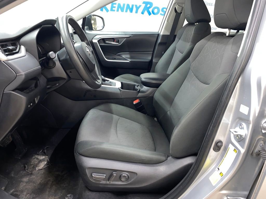 Used 2024 Toyota RAV4 XLE image 8