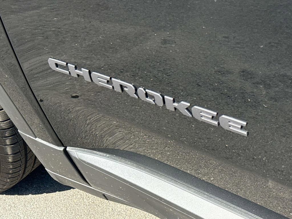 New 2026 Jeep Cherokee Laredo AWD/4WD image 5