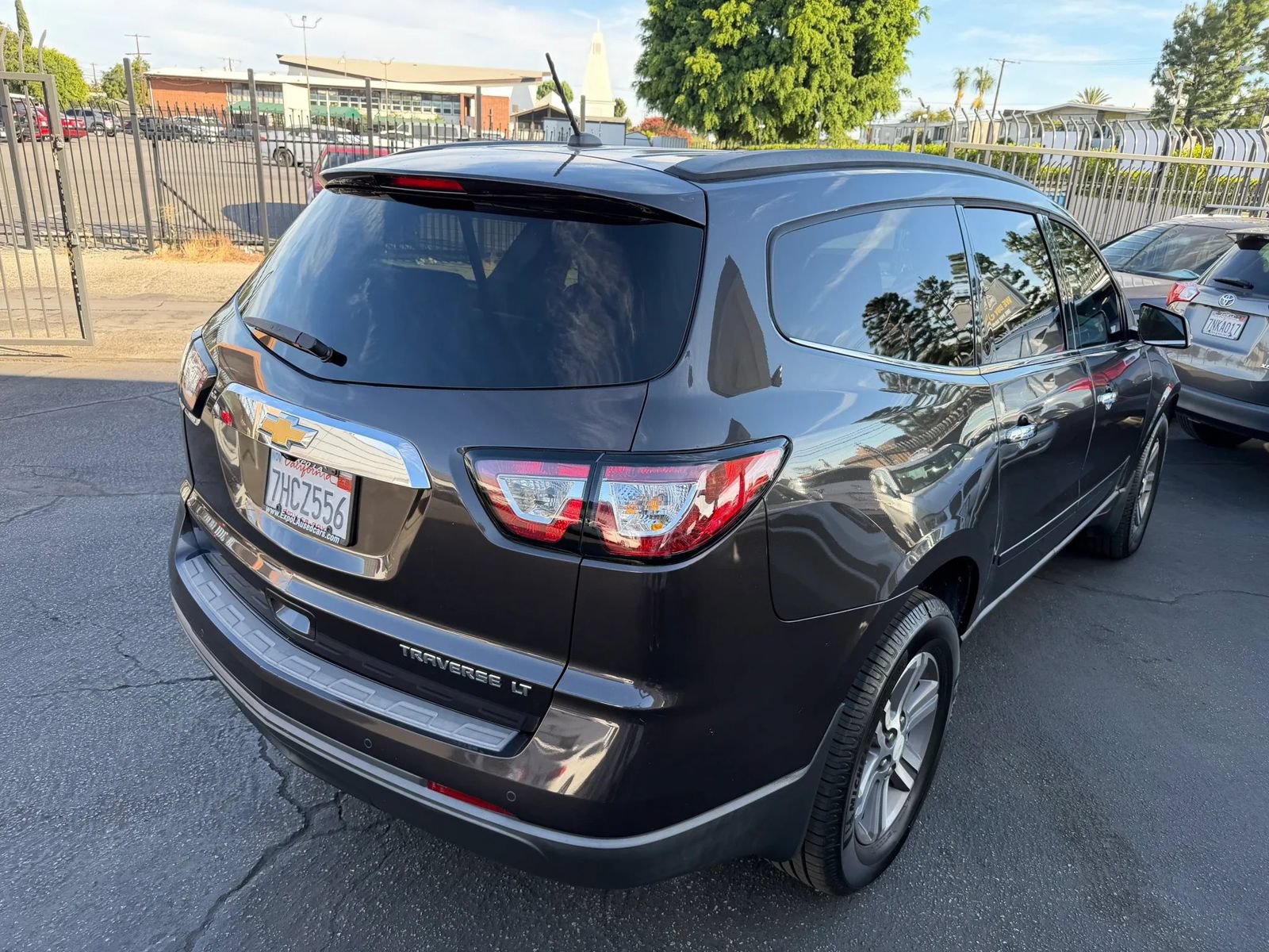Used 2015 Chevrolet Traverse LT FWD image 20