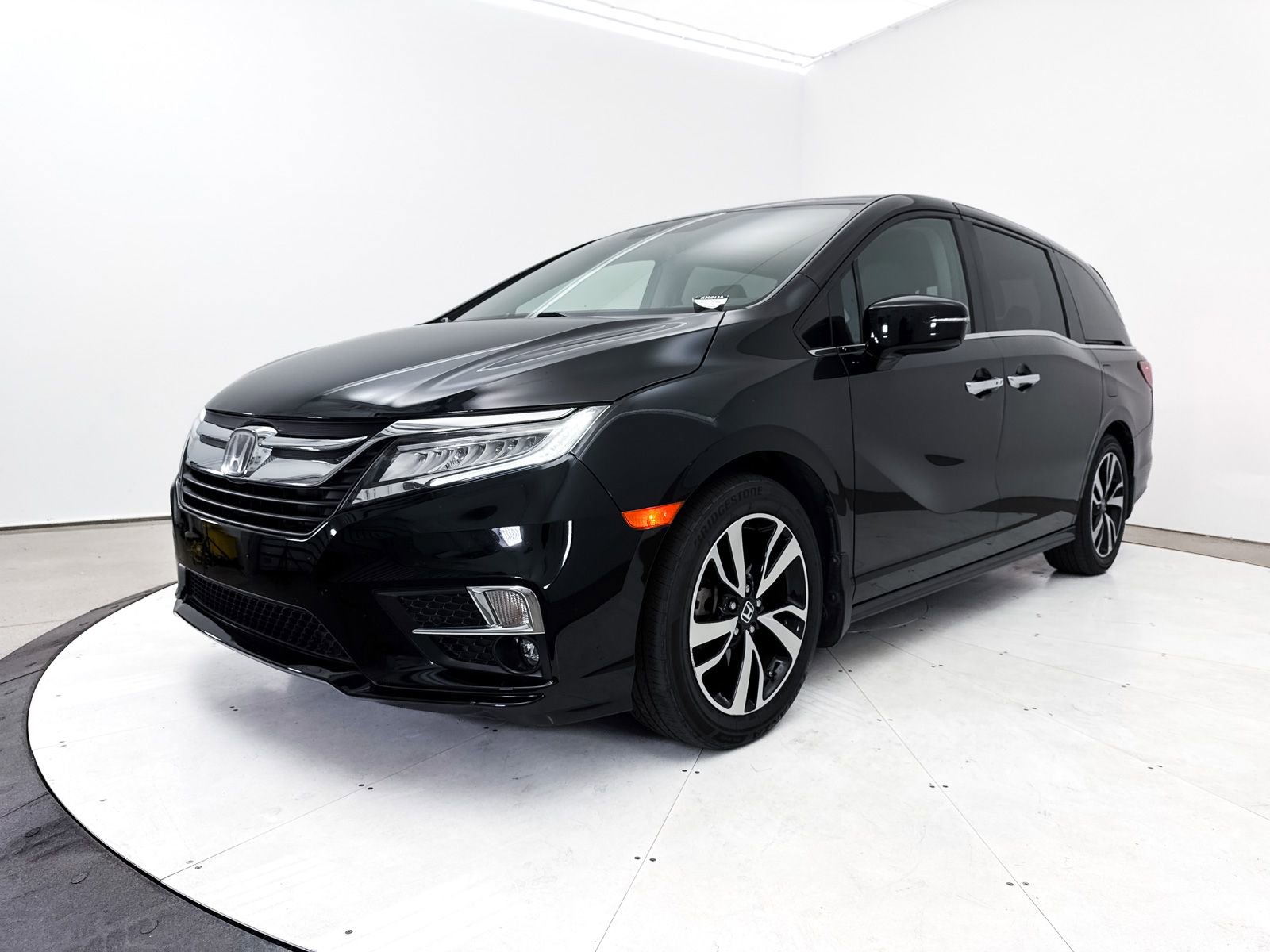 Used 2018 Honda Odyssey Elite image 13