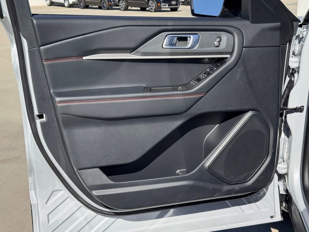 New 2026 Ford Explorer ST-Line image 16