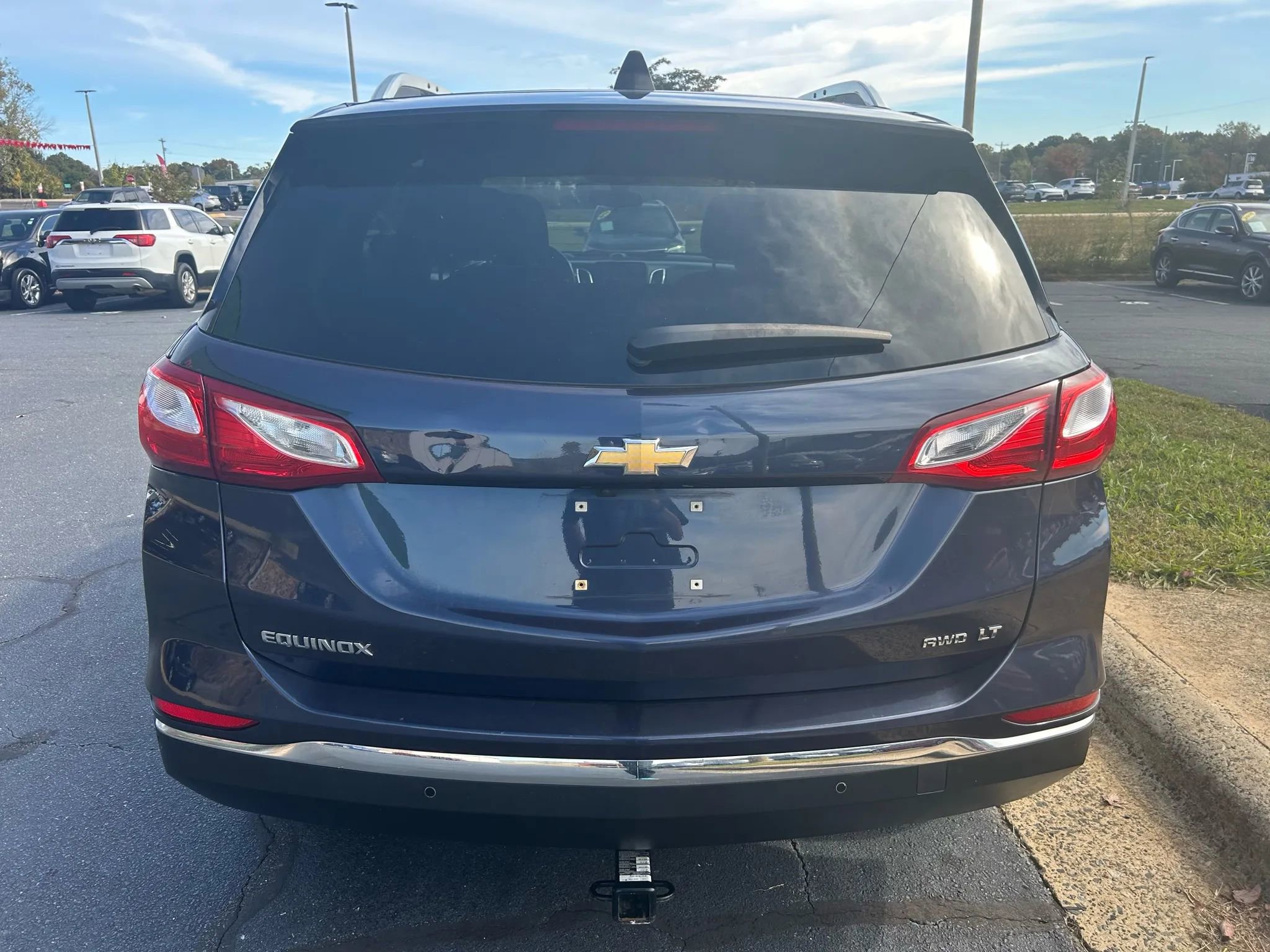 Used 2018 Chevrolet Equinox LT w/ Sun & Infotainment Package image 6