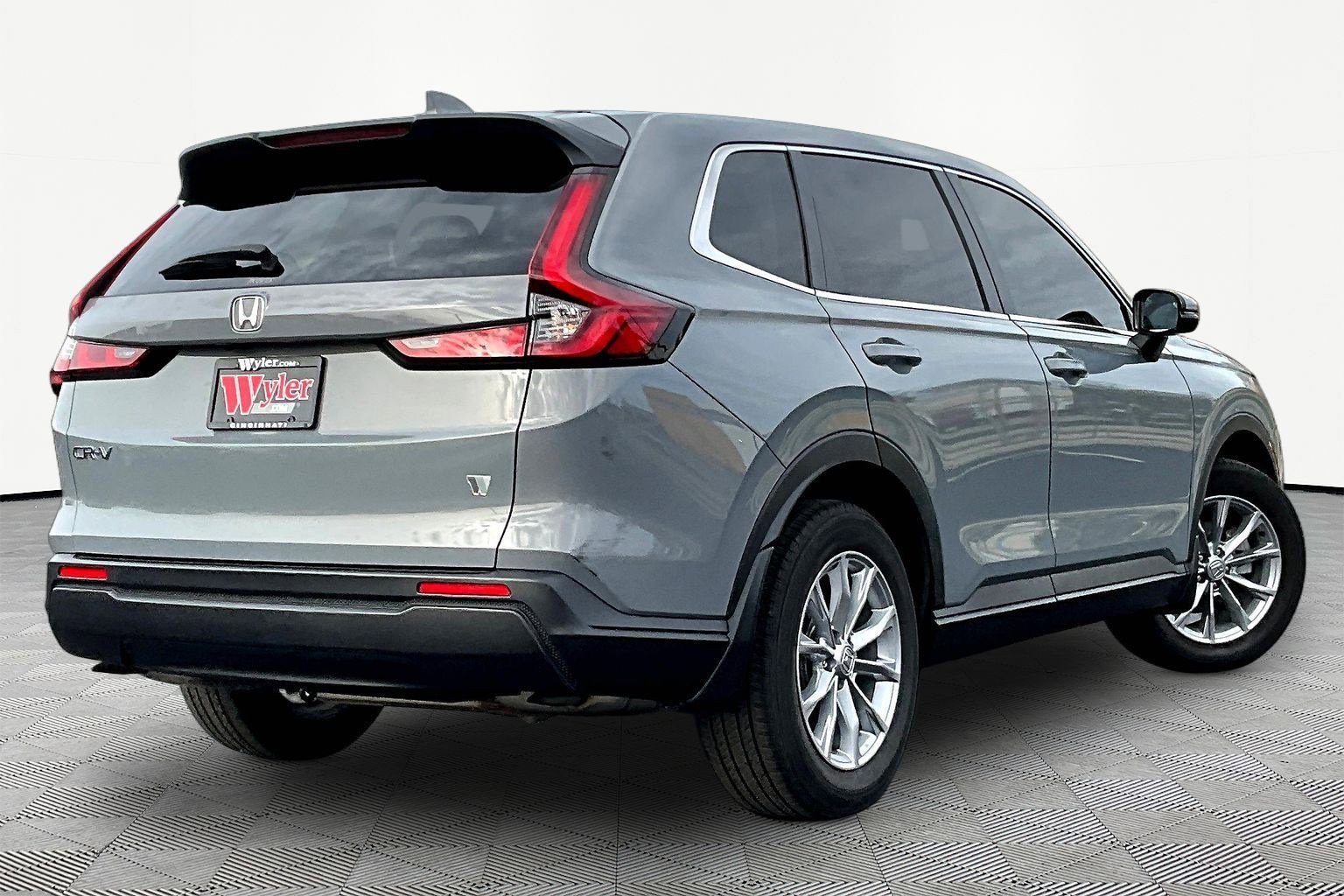 Used 2025 Honda CR-V EX image 7