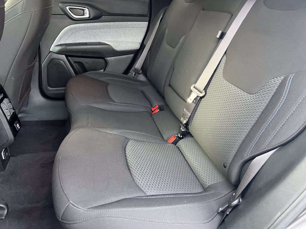 Used 2023 Jeep Compass Sport AWD/4WD image 12