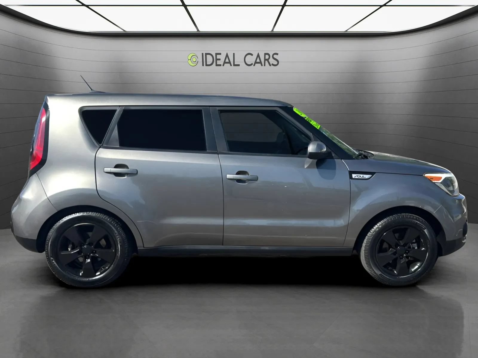 Used 2018 Kia Soul FWD image 4