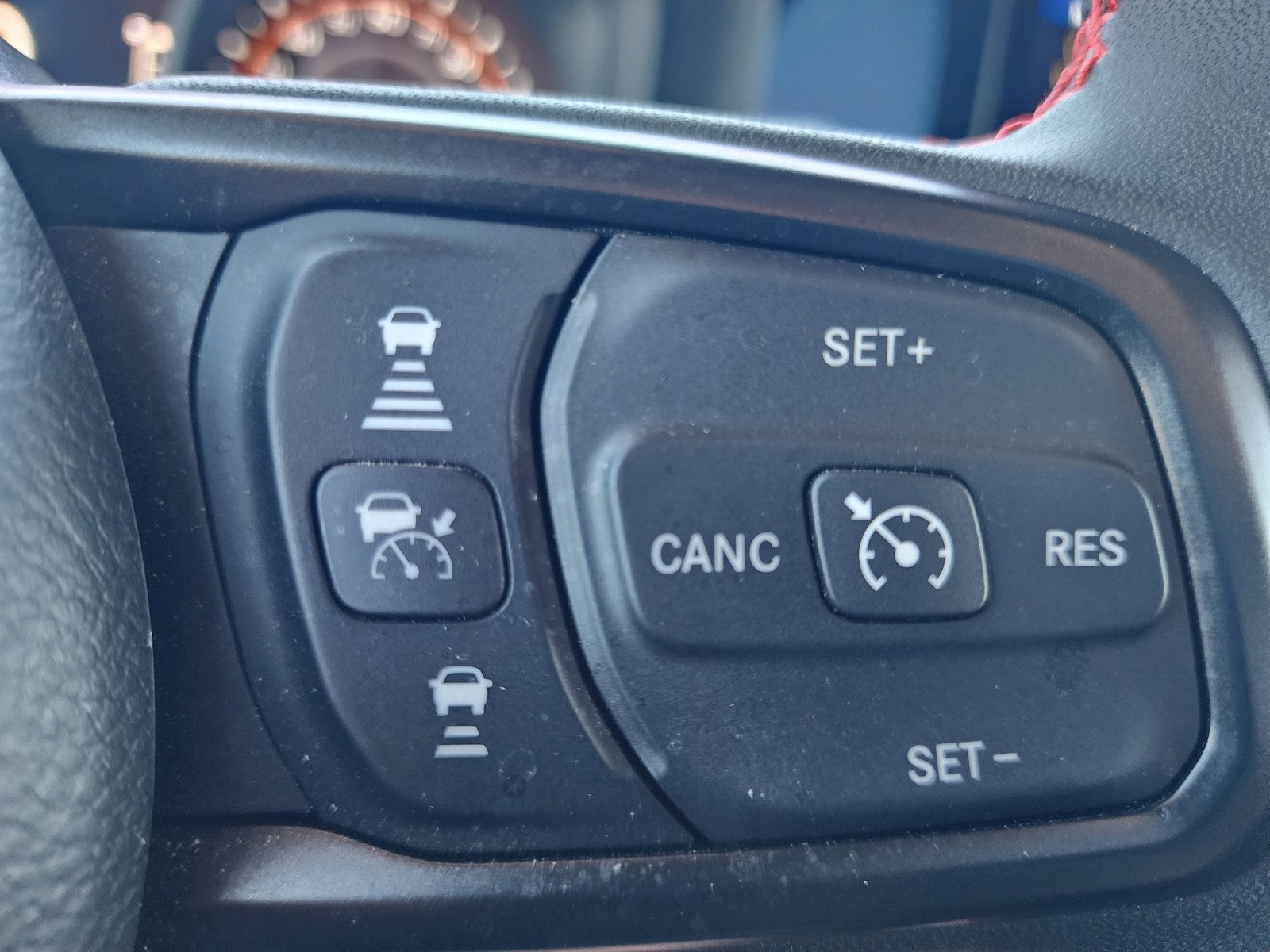 Used 2024 Jeep Wrangler Unlimited Rubicon AWD/4WD image 19