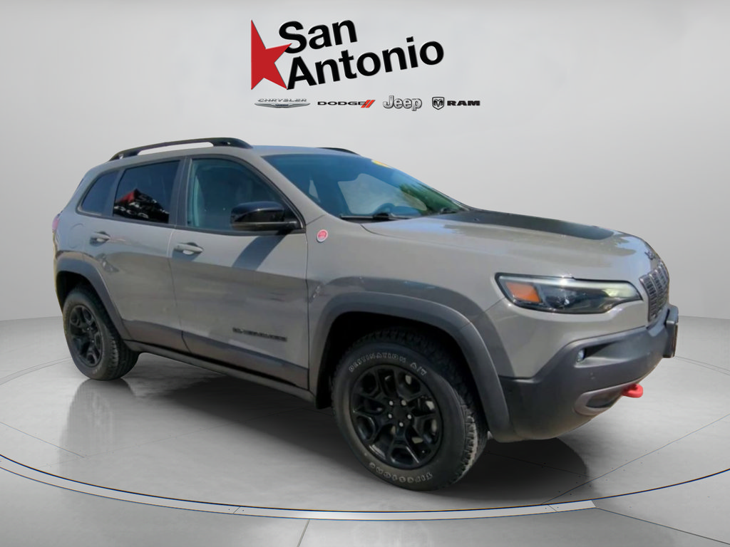 Used 2023 Jeep Cherokee Trailhawk w/ Trailer Tow Group AWD/4WD image 1
