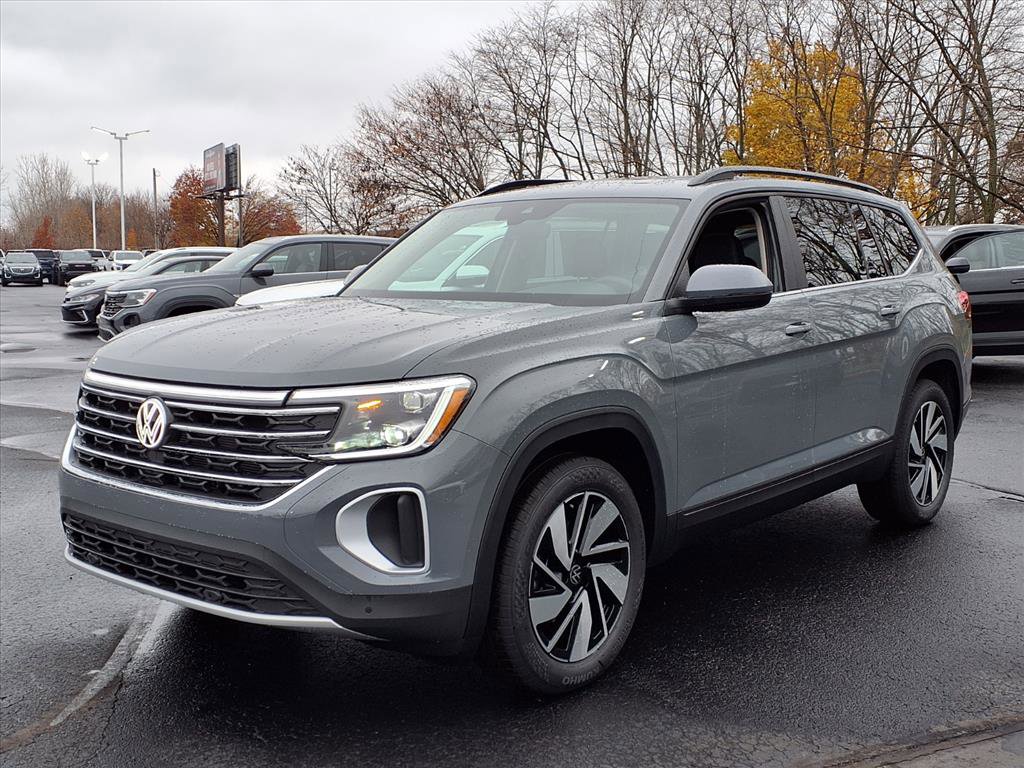 New 2026 Volkswagen Atlas SE image 3