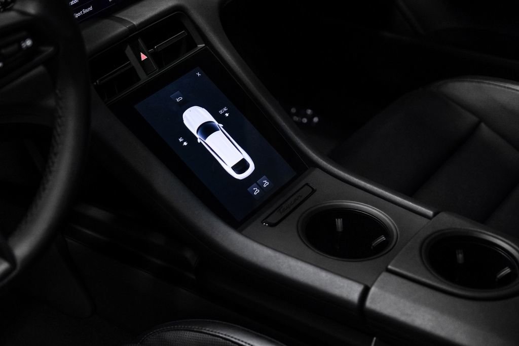 Used 2023 Porsche Taycan 4 Cross Turismo image 29