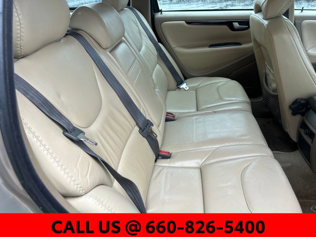 Used 2001 Volvo V70 Cross Country AWD/4WD image 7