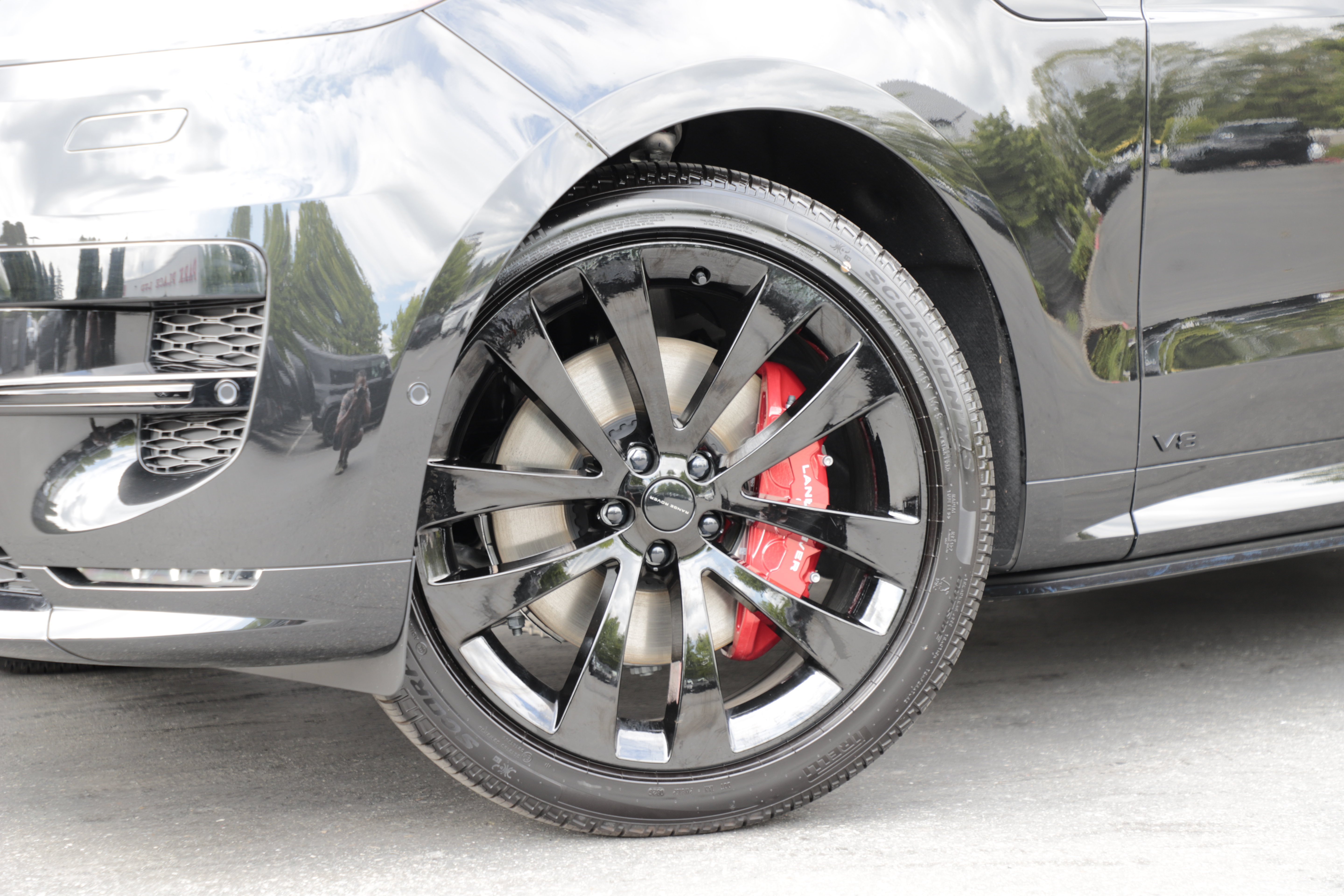 New 2026 Land Rover Range Rover Sport Autobiography AWD/4WD image 2