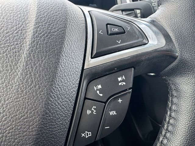 Used 2024 Ford Edge SEL image 7