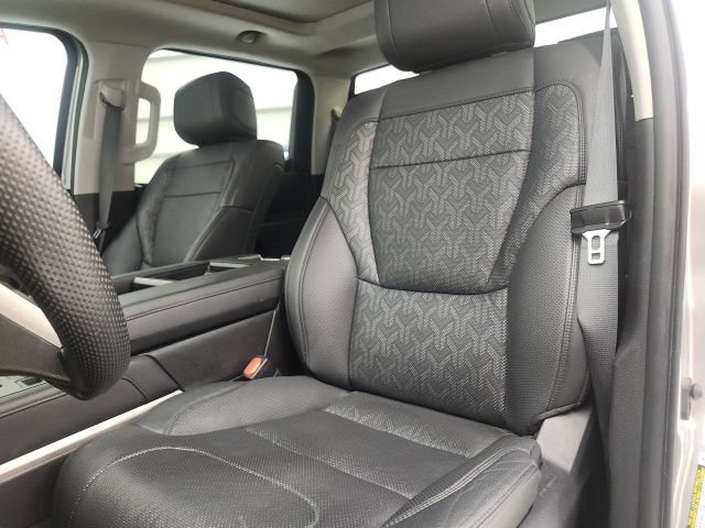 Used 2024 Toyota Tundra Limited AWD/4WD image 19