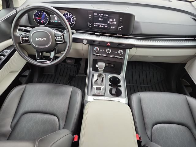 Used 2024 Kia Carnival LX FWD image 14