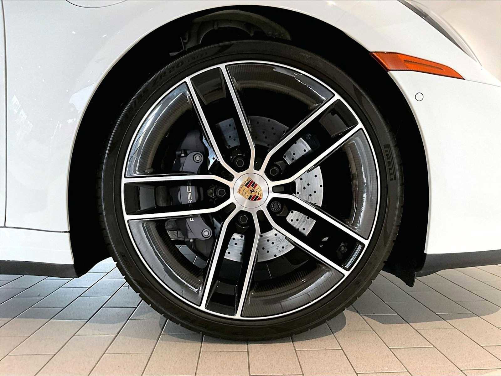 Used 2025 Porsche 911 Carrera image 14