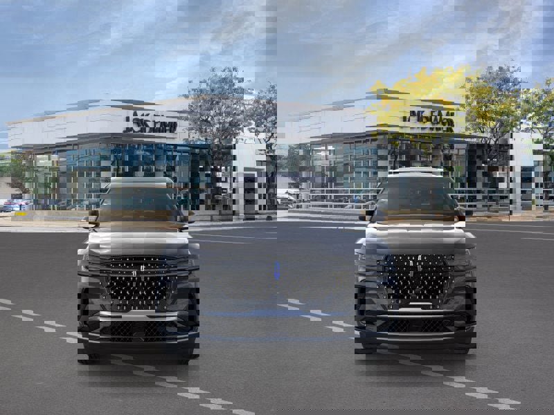 Used 2026 Lincoln Nautilus Premier w/ Equipment Group 102A image 6