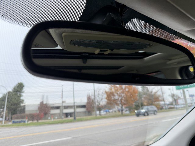 Used 2011 Land Rover LR2 HSE image 36