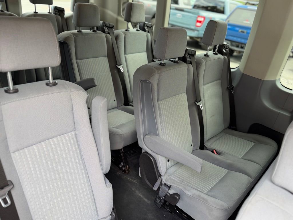 Used 2019 Ford Transit 350 XLT RWD image 7