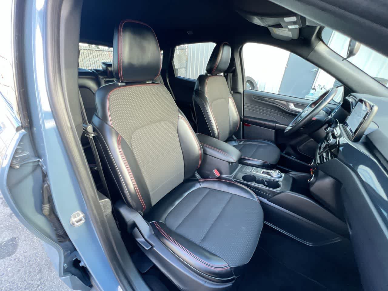 Used 2024 Ford Escape ST-Line AWD/4WD image 28
