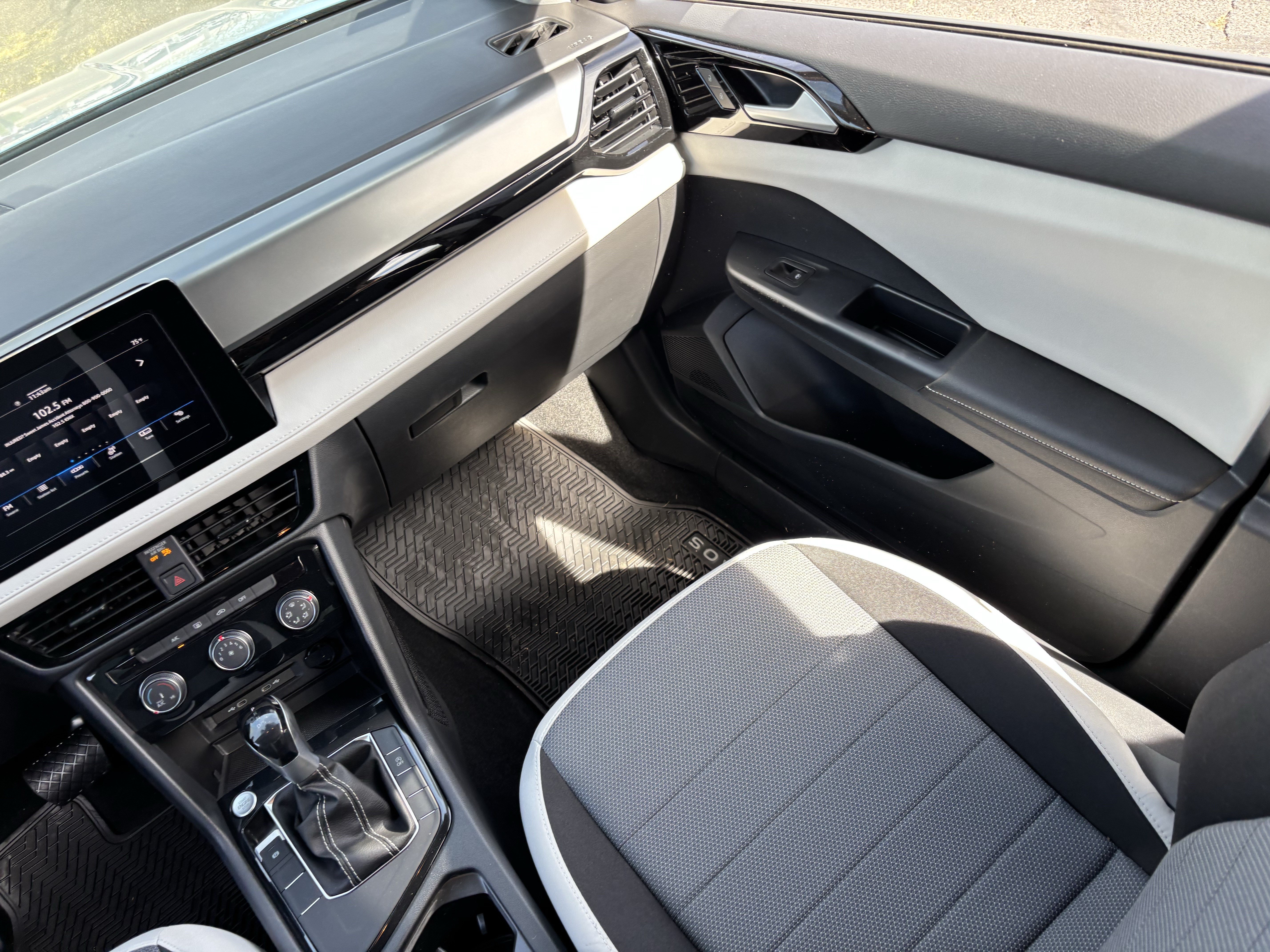 New 2026 Volkswagen Taos S FWD image 13