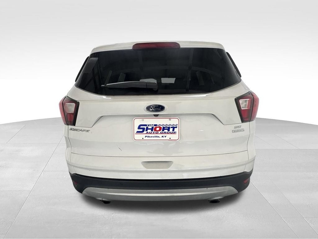 Used 2019 Ford Escape SE FWD image 8